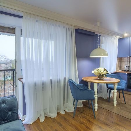 Appartement "Indigo" à Kharkiv Extérieur photo