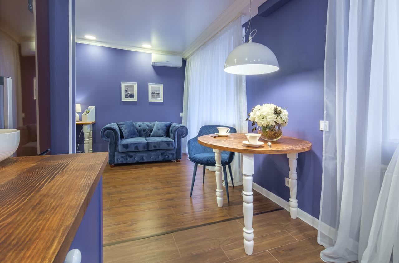 Appartement "Indigo" à Kharkiv Extérieur photo