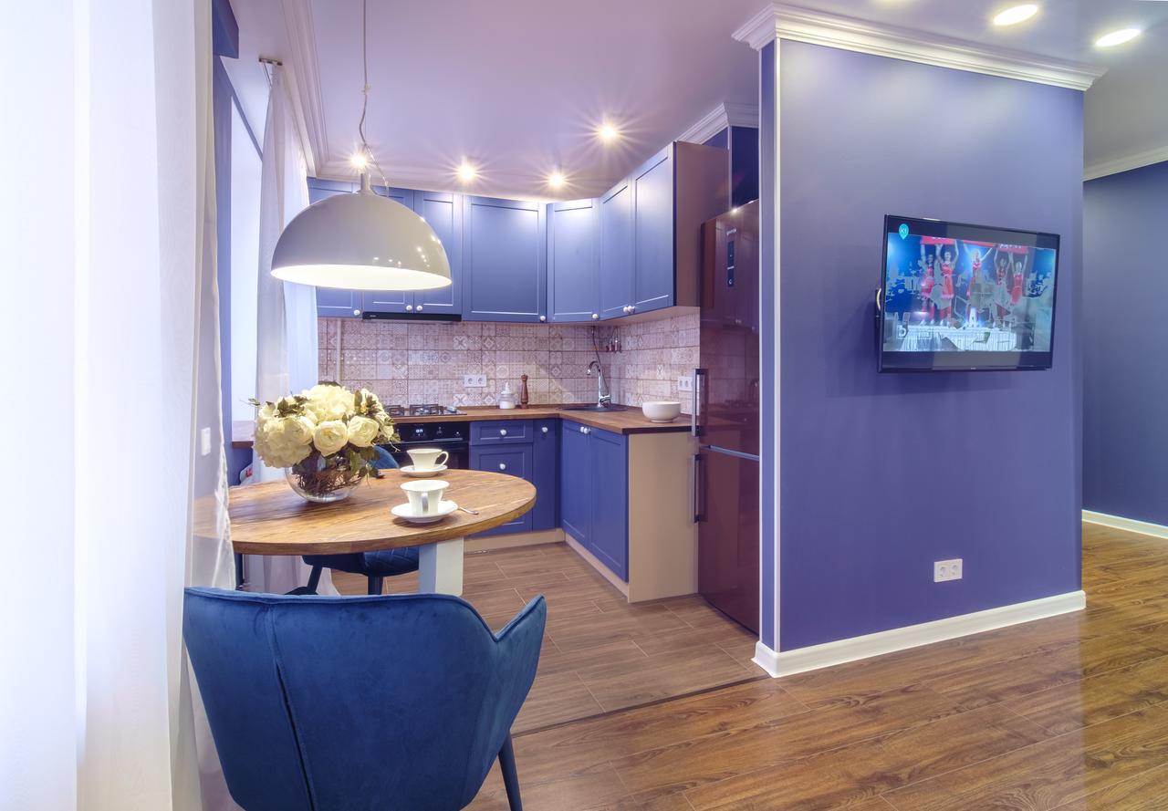 Appartement "Indigo" à Kharkiv Extérieur photo